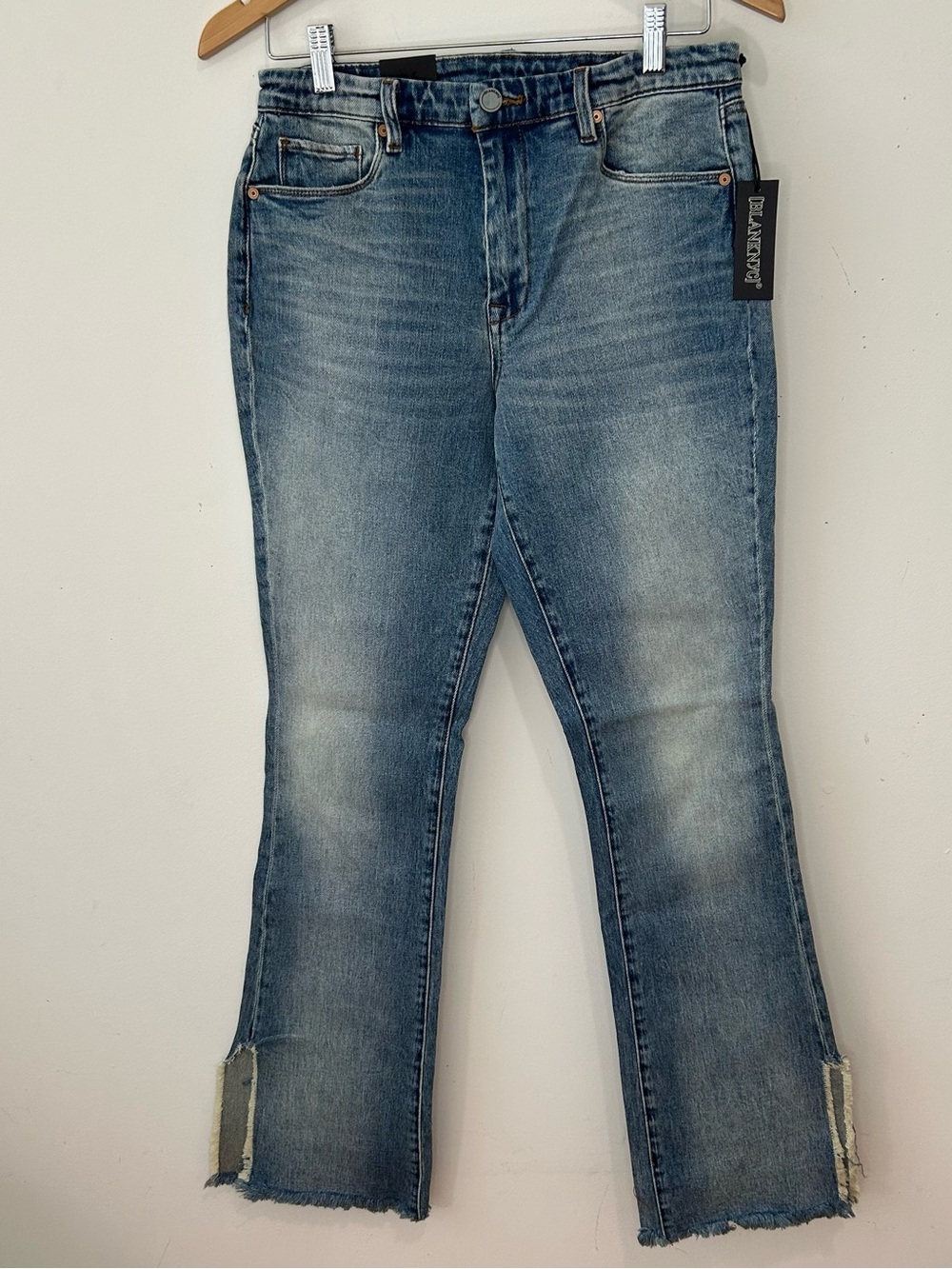BlankNYC women’s High Rise Mini Flare Jeans The Hoyt Size 28 Blue